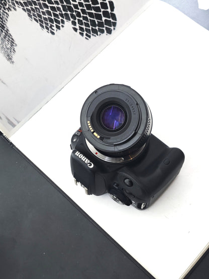 Used Canon EOS Kiss X7 with EF 50mm F1.8 II Digital Camera #071074004605