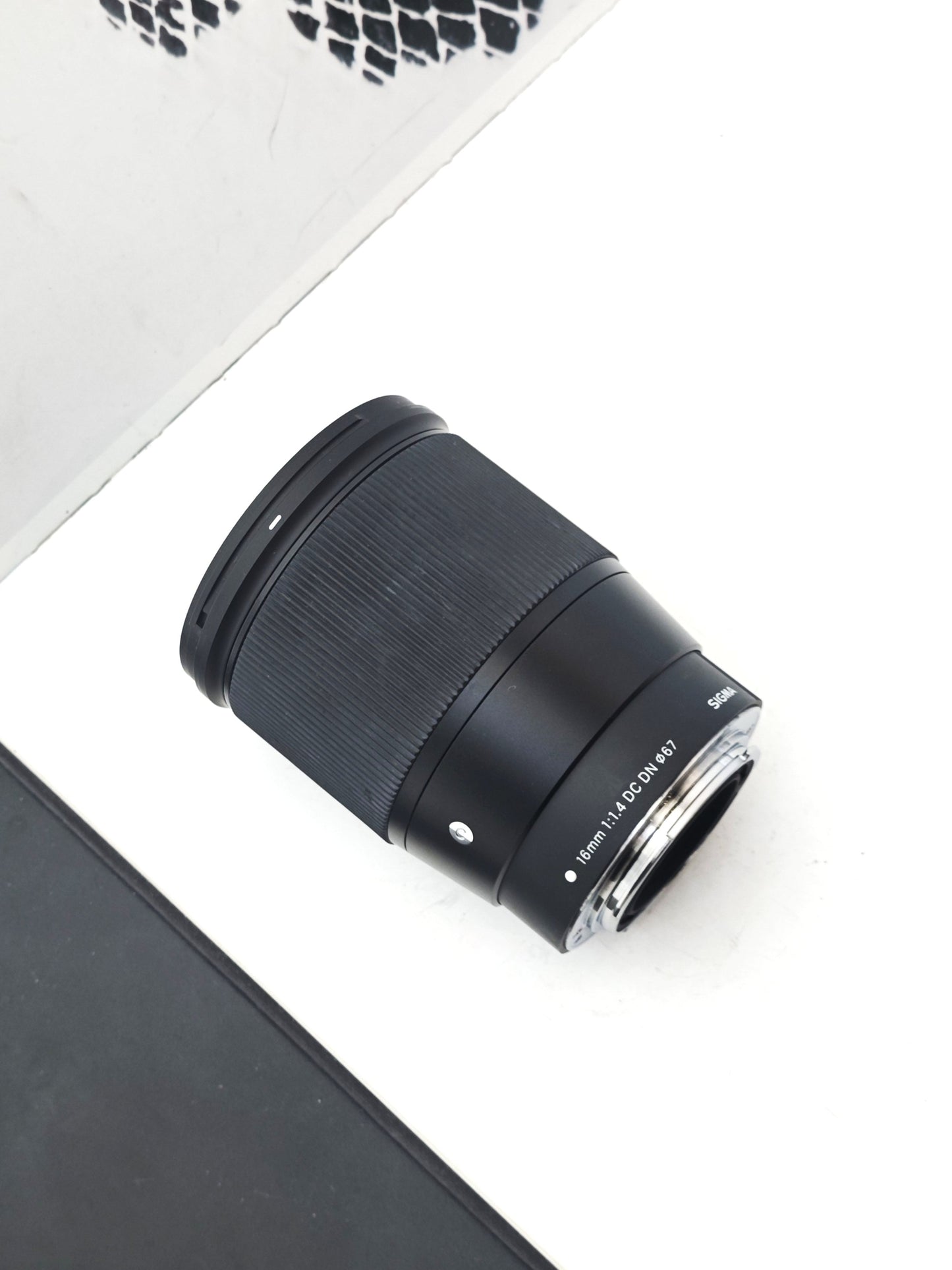 Sigma 16mm F1.4 DC DN Contemporary [EF-M mount]