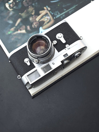 Leica M2 with Ernst Leitz Gmbh Wetzlar Summicron 50mm F2 #1138496
