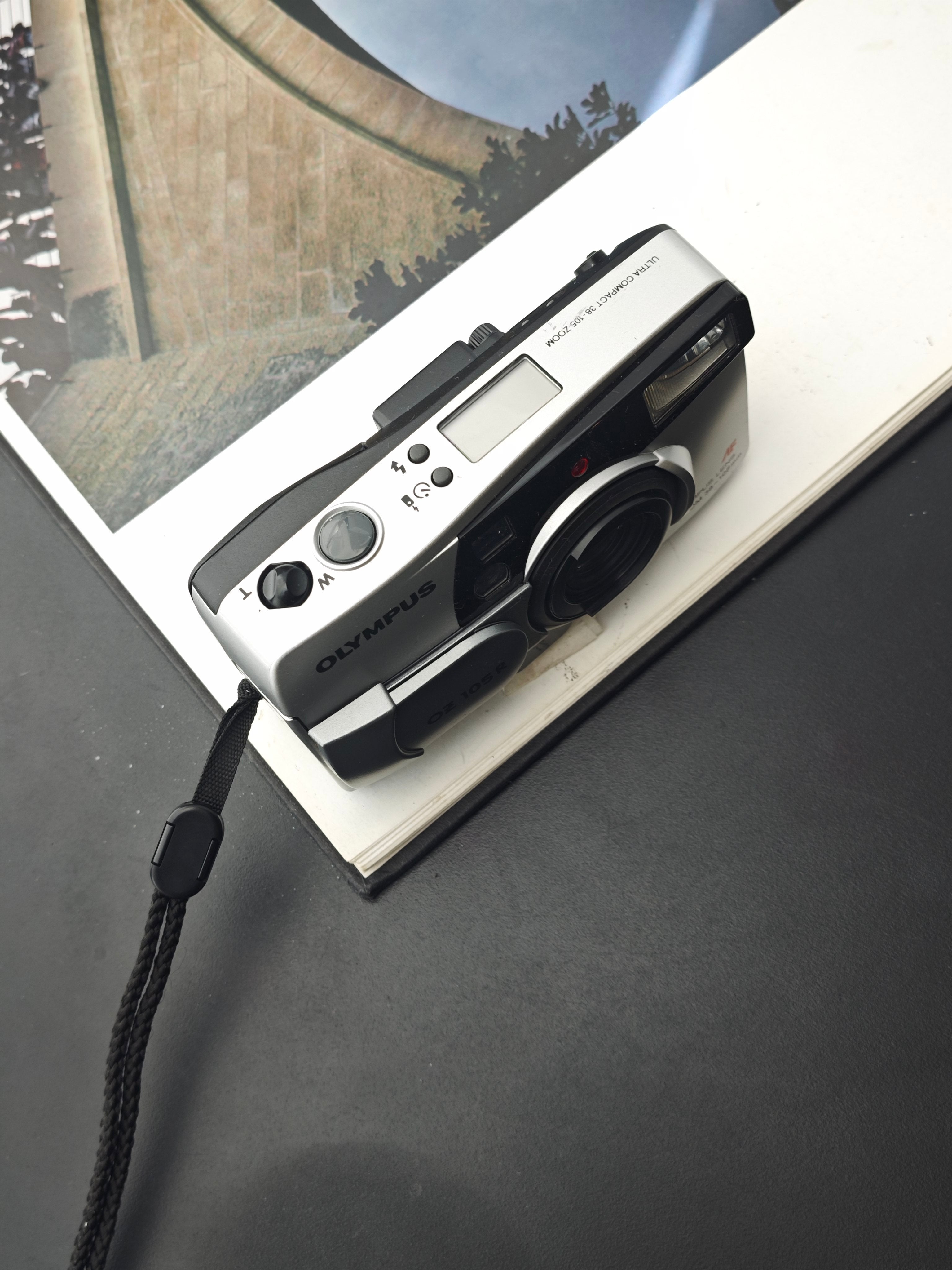OLYMPUS OZ 105R カメラ: olympus oz 105r · erina · Lomography
