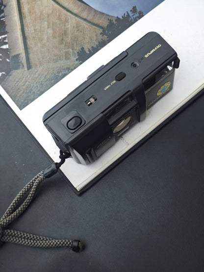 Olympus AF-1 Quartzdate #1122236