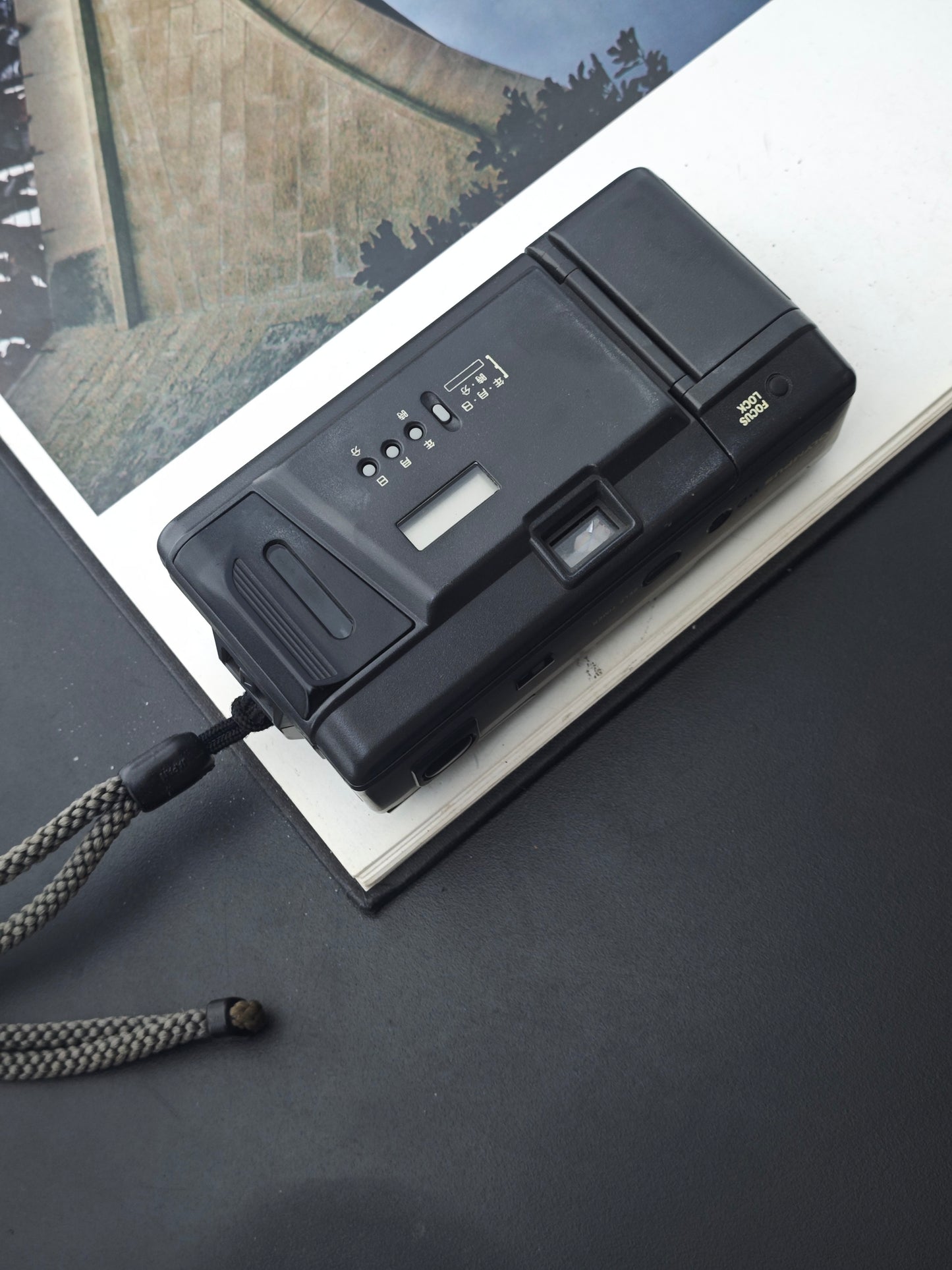 Olympus AF-1 Quartzdate #1122236