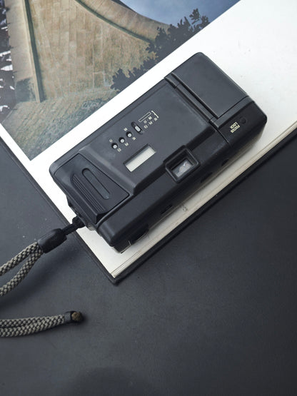 Olympus AF-1 Quartzdate #1122236