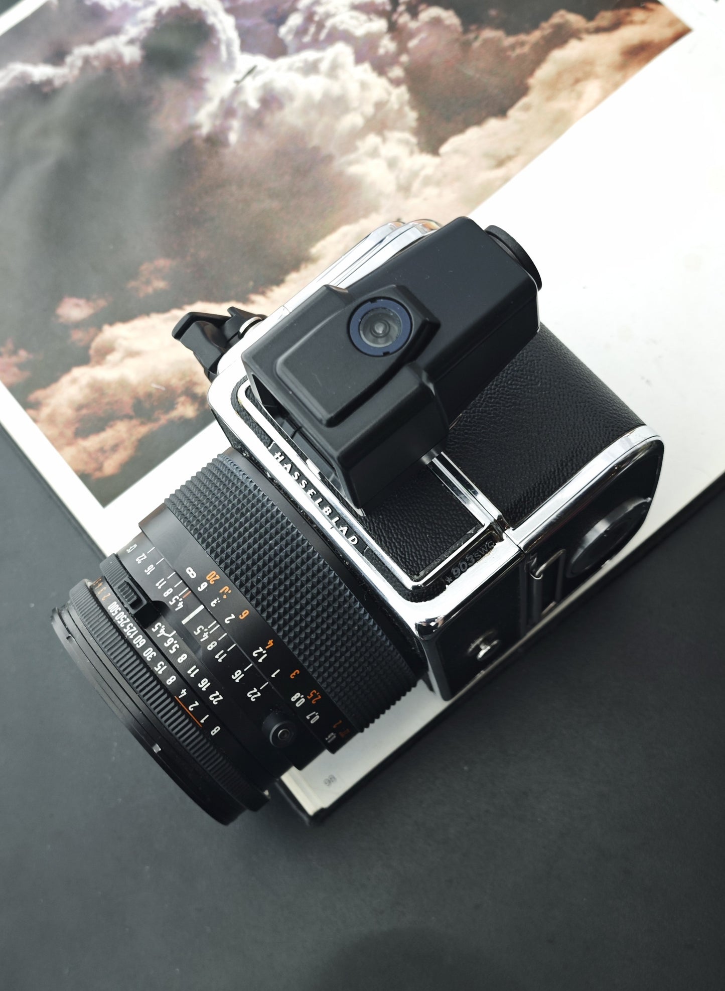 Hasselblad 903 swc with Carl Zeiss Biogon 38mm F4.5 T* CF