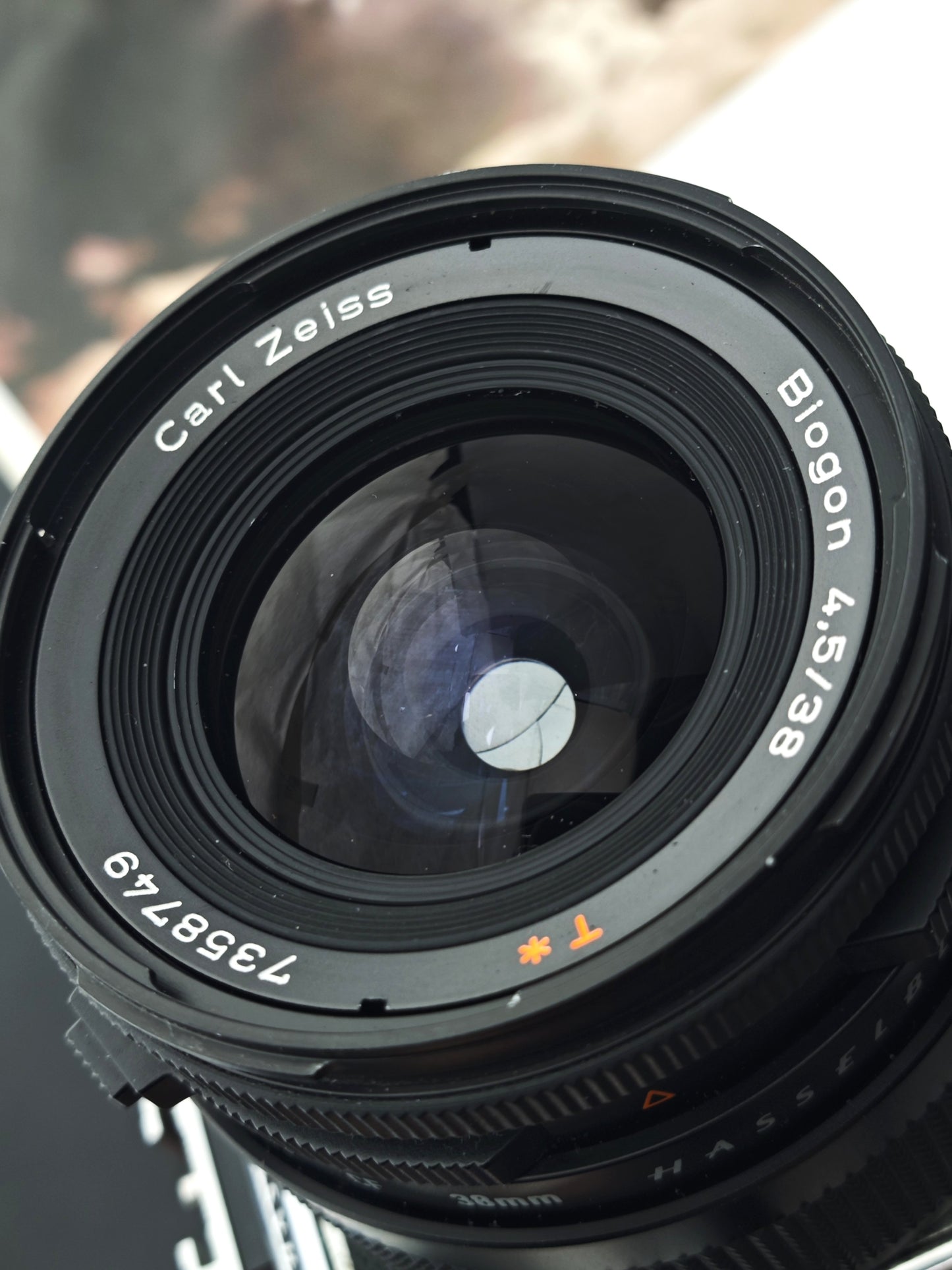 Hasselblad 903 swc with Carl Zeiss Biogon 38mm F4.5 T* CF