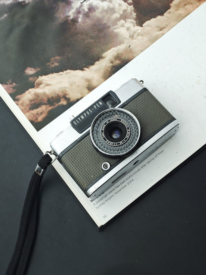 Olympus PEN EE-2