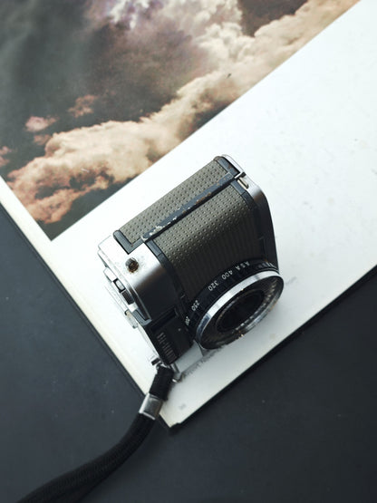 Olympus PEN EE-2