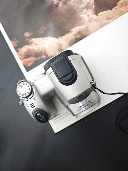 Used Konica Minolta Dimage Z5 Digital Camera