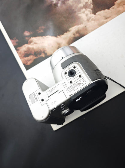 Used Konica Minolta Dimage Z5 Digital Camera