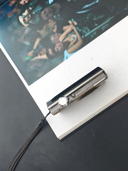 Used Nikon Coolpix S6000 silver Digital Camera [No charger]