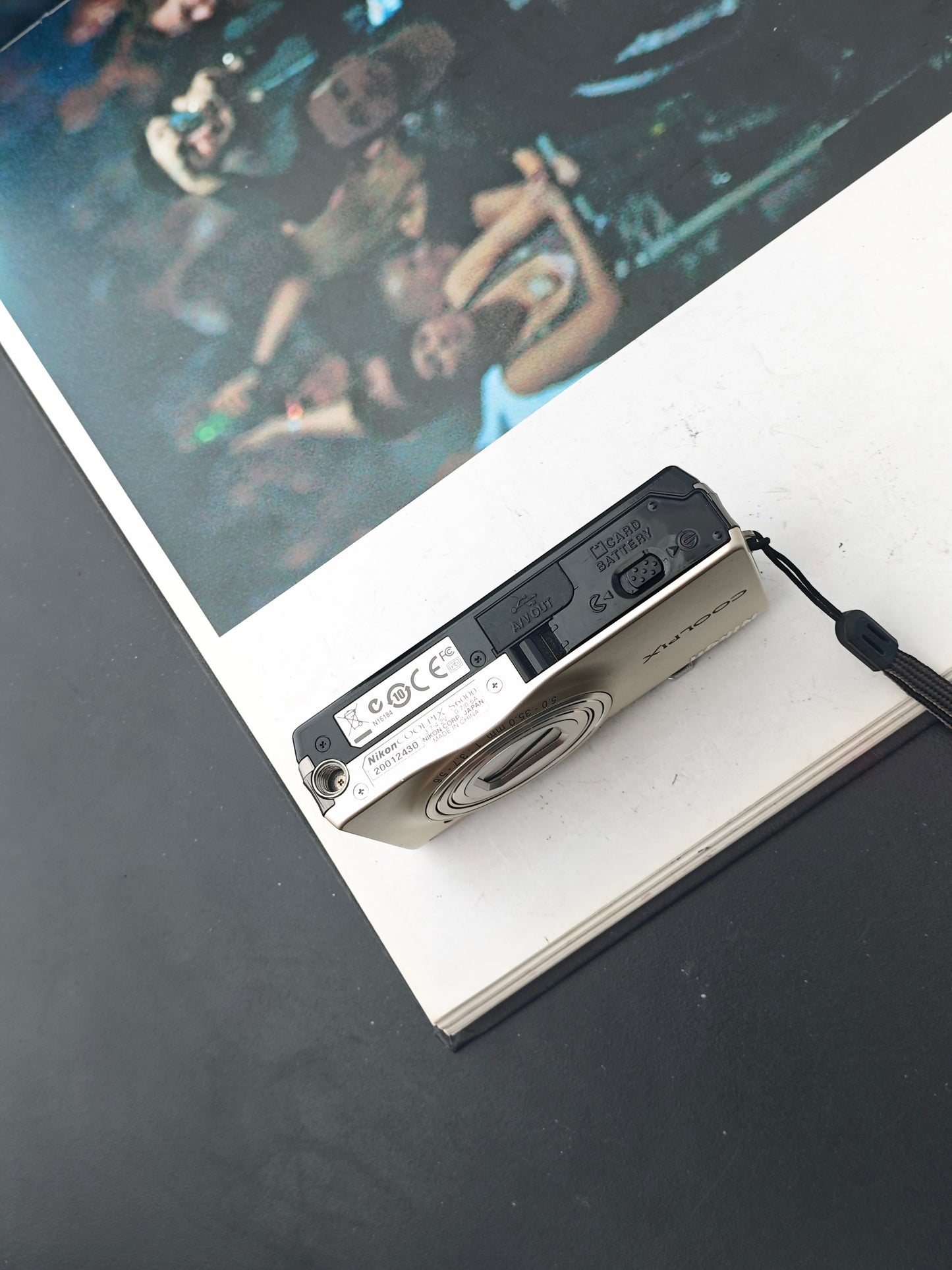 Used Nikon Coolpix S6000 silver Digital Camera [No charger]