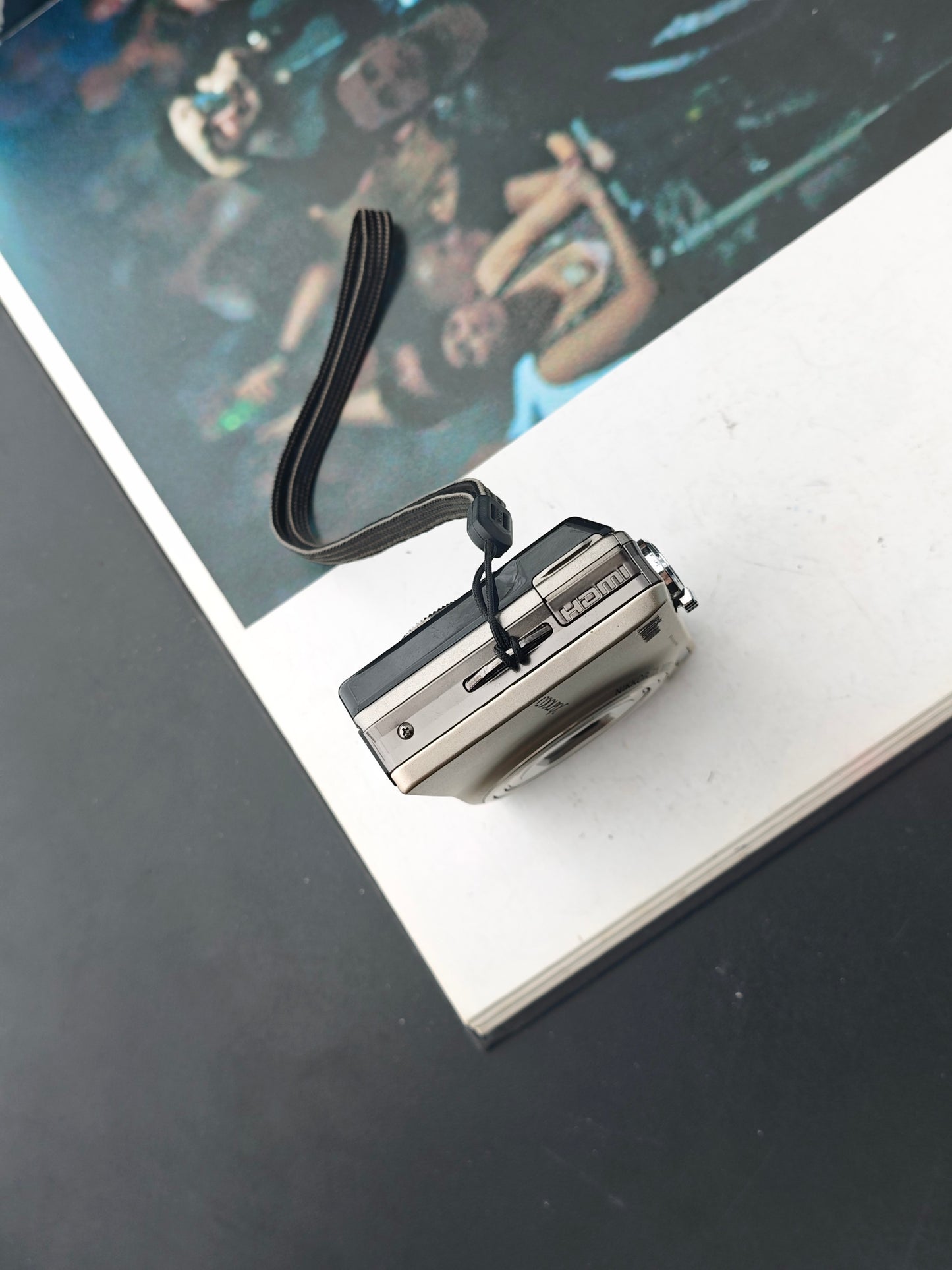 Used Nikon Coolpix S6000 silver Digital Camera [No charger]