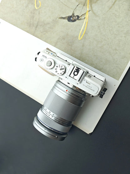 Used Olympus PEN Lite E-PL7 with 40-150mm F4-5.6 R ED MSC Digital Camera