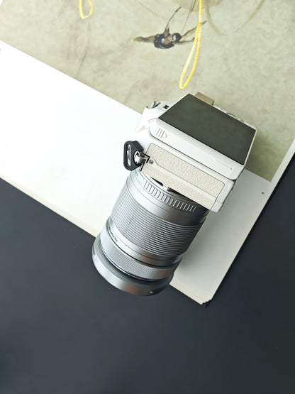Used Olympus PEN Lite E-PL7 with 40-150mm F4-5.6 R ED MSC Digital Camera