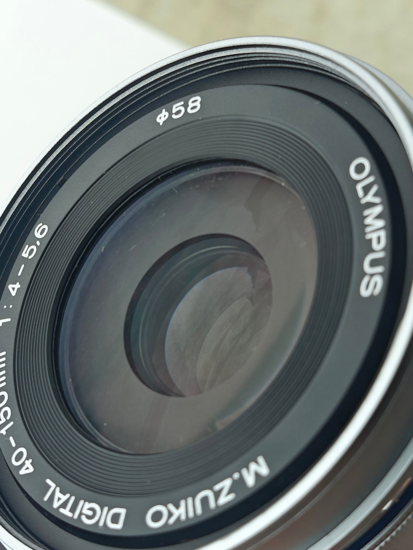 Used Olympus PEN Lite E-PL7 with 40-150mm F4-5.6 R ED MSC Digital Camera