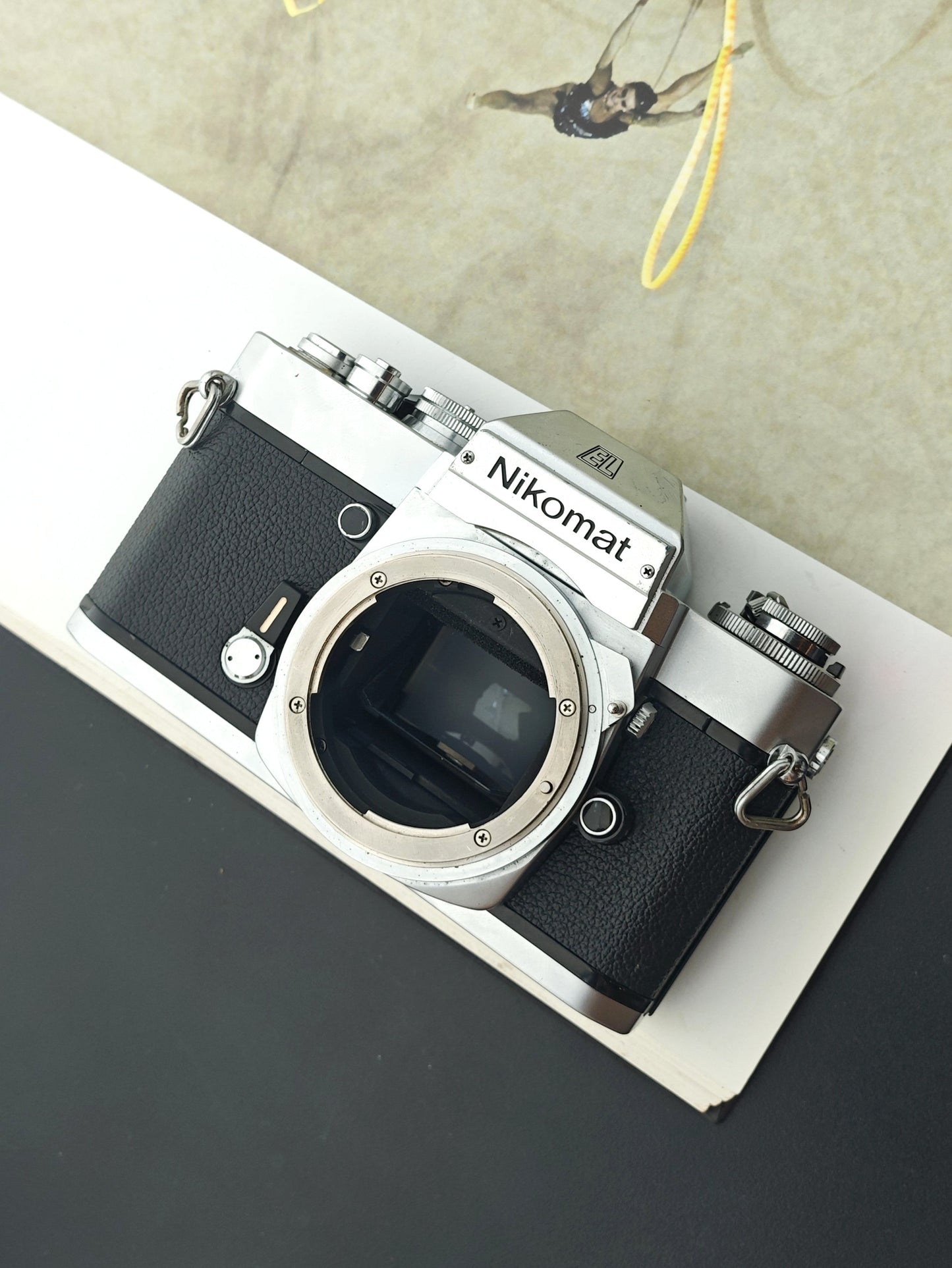 Nikomat EL silver body