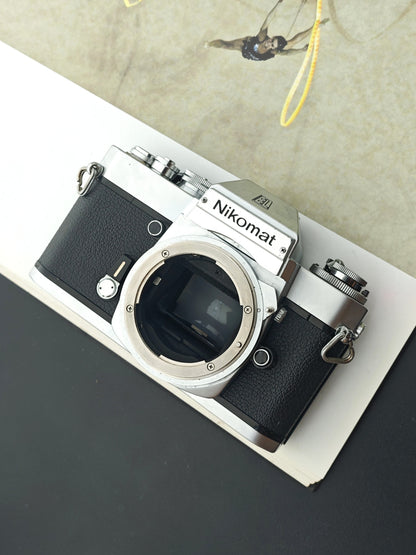 Nikomat EL silver body