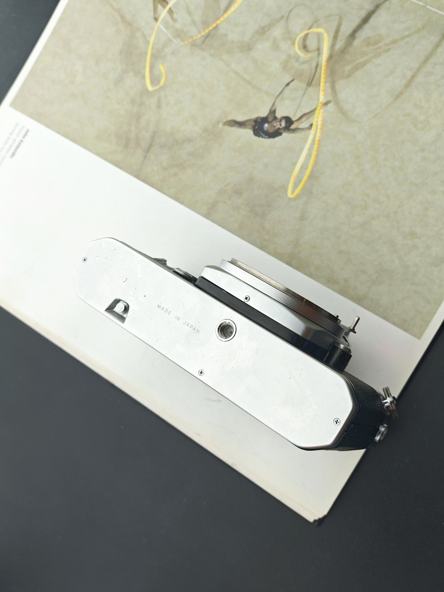 Nikomat EL silver body