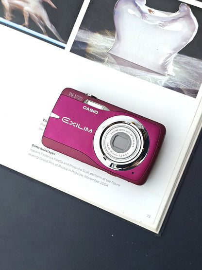Used Casio EXILIM EX-Z550 Digital Camera