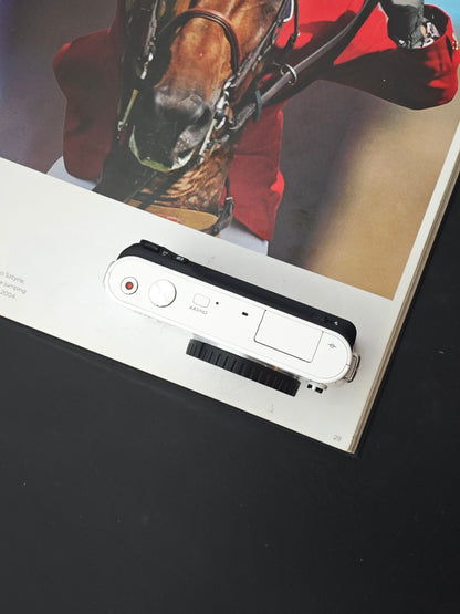 Used Nikon 1 J1 white with 10-30mm F3.5-5.6, 30-110mm F3.8-5.6