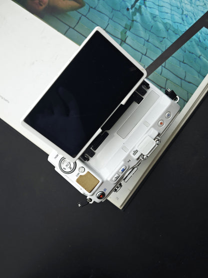 Used Olympus PEN Lite E-PL5 with 14-42mm F3.5-5.6 II R MSC Digital Camera [No charger]