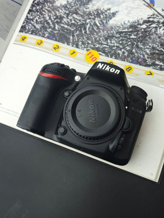 Used Nikon D7200 Digital Camera [No charger]