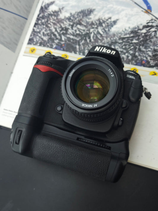 Used Nikon D300s with AF Nikkor 50mm F1.4 D [No charger]