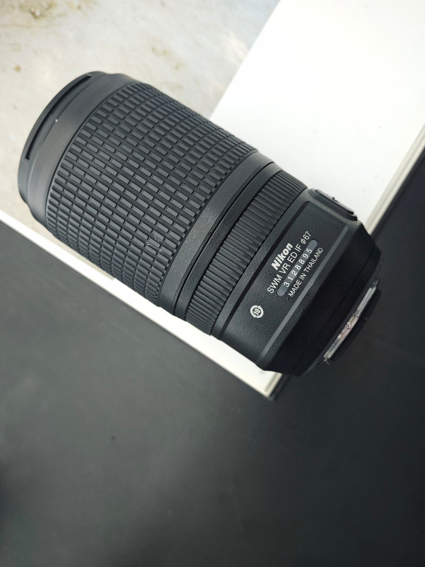 Nikon AF-S Nikkor 70-300mm F4.5-5.6 G ED VR