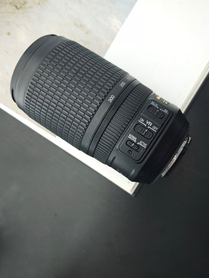 Nikon AF-S Nikkor 70-300mm F4.5-5.6 G ED VR