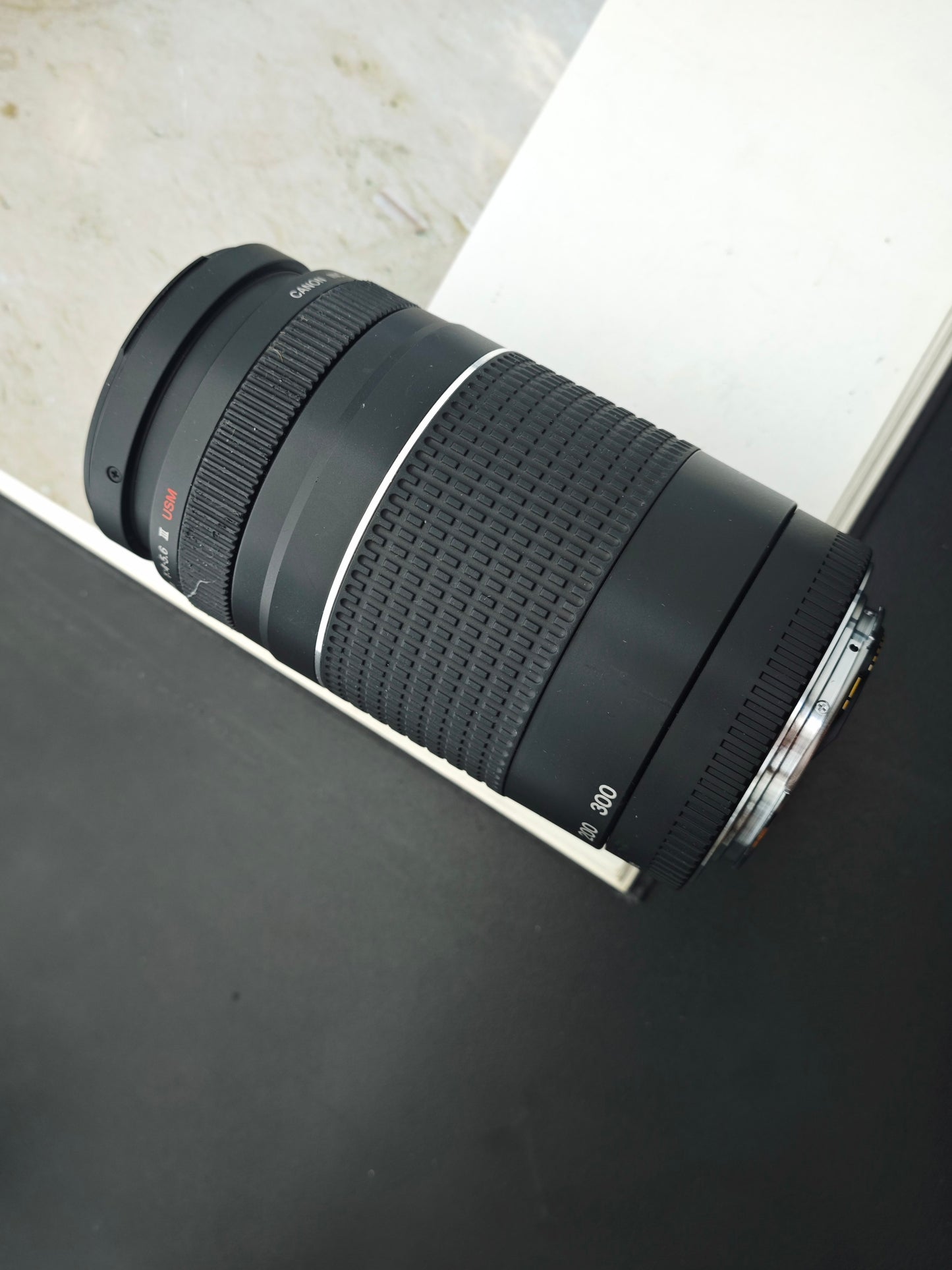 Canon Zoom Lens EF 75-300mm F4-5.6 III USM