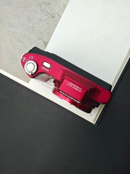 Used Olympus SZ-14 red Digital Camera [No charger]