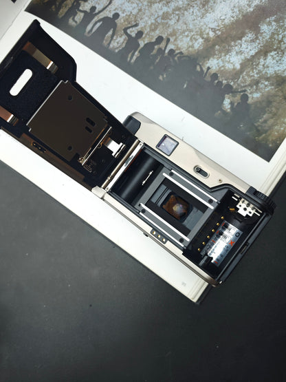 Contax TVS with Data Back
