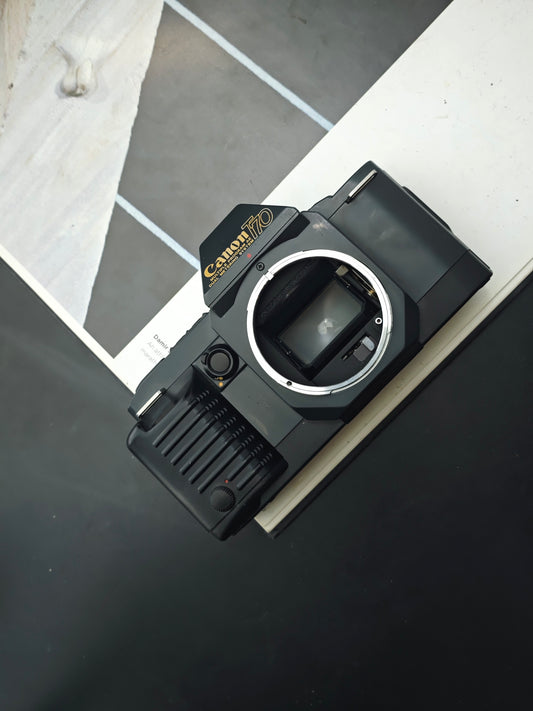 Canon T70 body