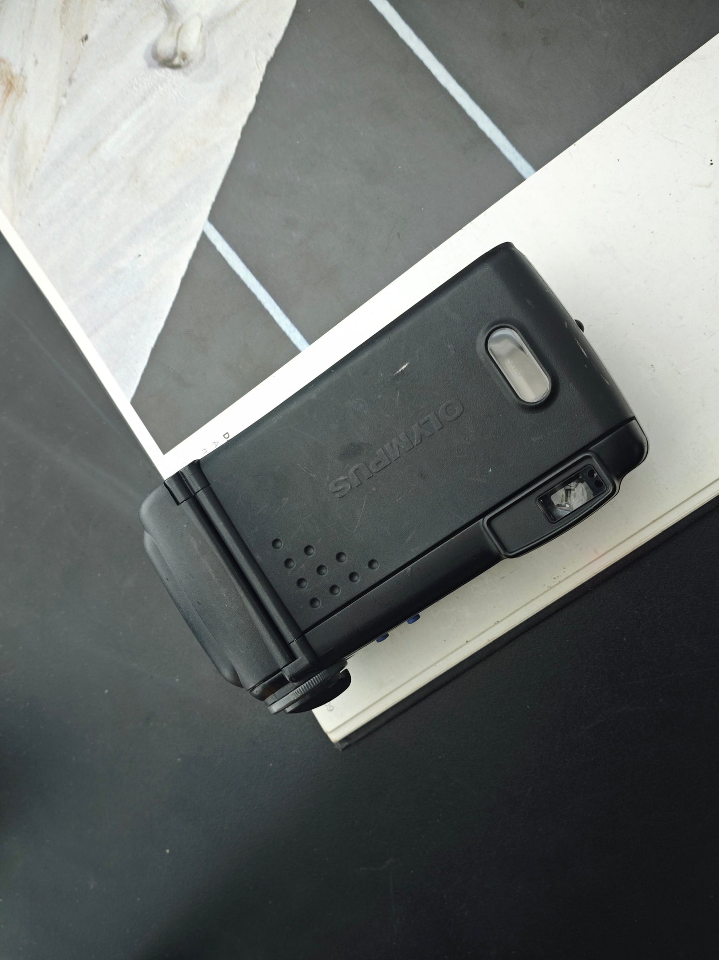 Olympus AZ-2000 panorama zoom