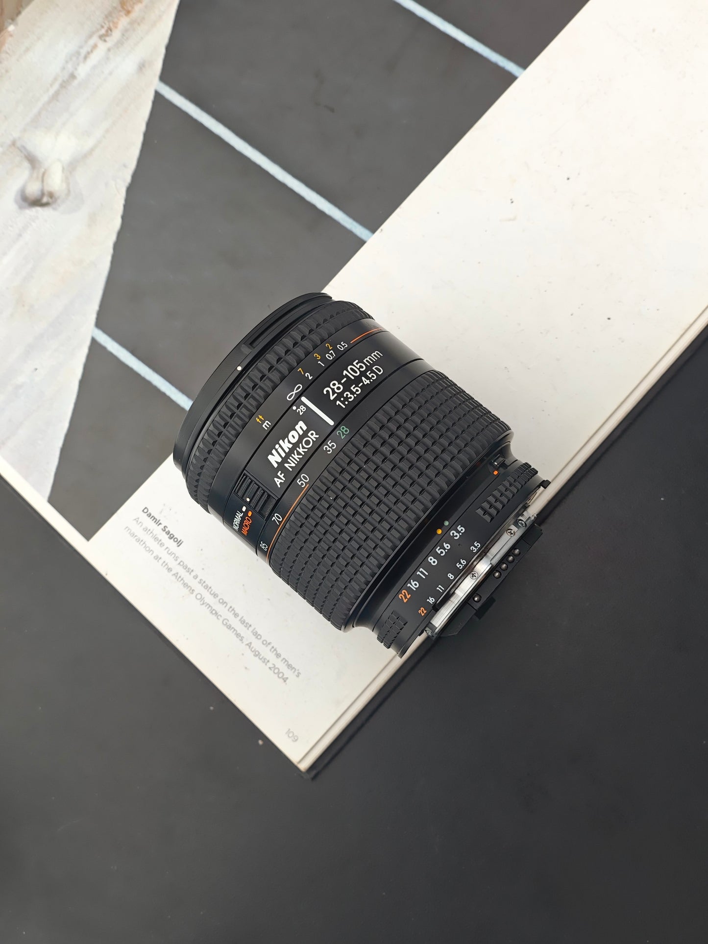Nikon AF NIKKOR 28-105mm F3.5-4.5 D
