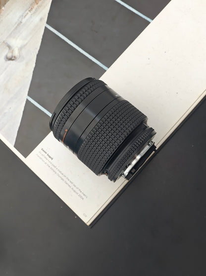 Nikon AF NIKKOR 28-105mm F3.5-4.5 D