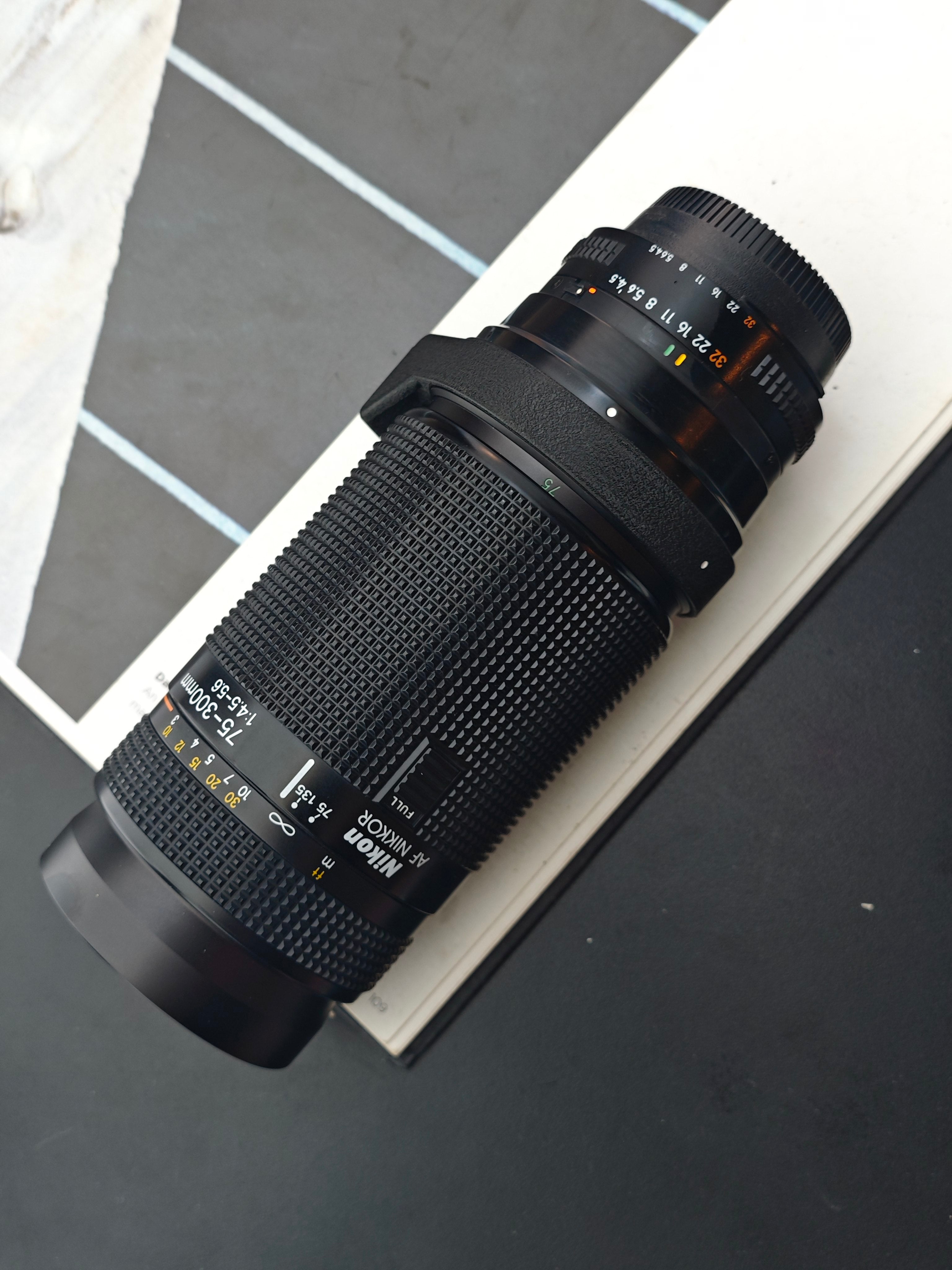 AF Nikon 75-300mm Nikkor Lens f4.5-5.6 | Telephoto Zoom Blue F4.5