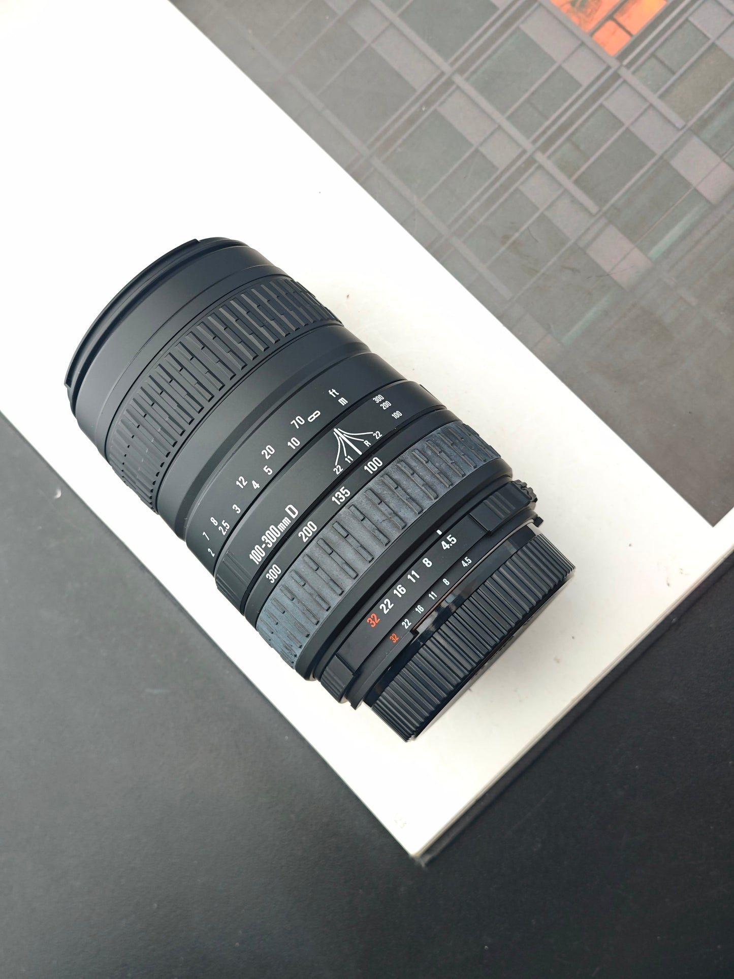 Sigma Zoom 28-80mm F3.5-5.6 II Marco and Sigma Zoom 100-300 F4.5-6.7 DL [F mount]