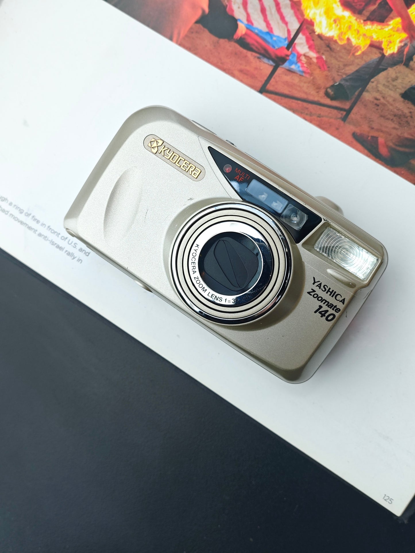 Kyocera Yashica Zoomate 140
