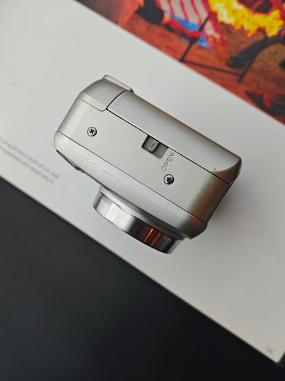 Konica Minolta Zoom 130c Date