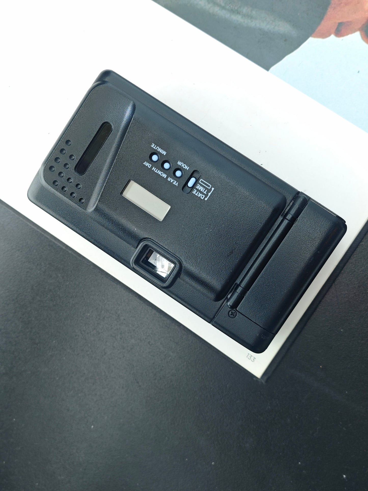 Olympus AM-100 Quartz Date #1125373