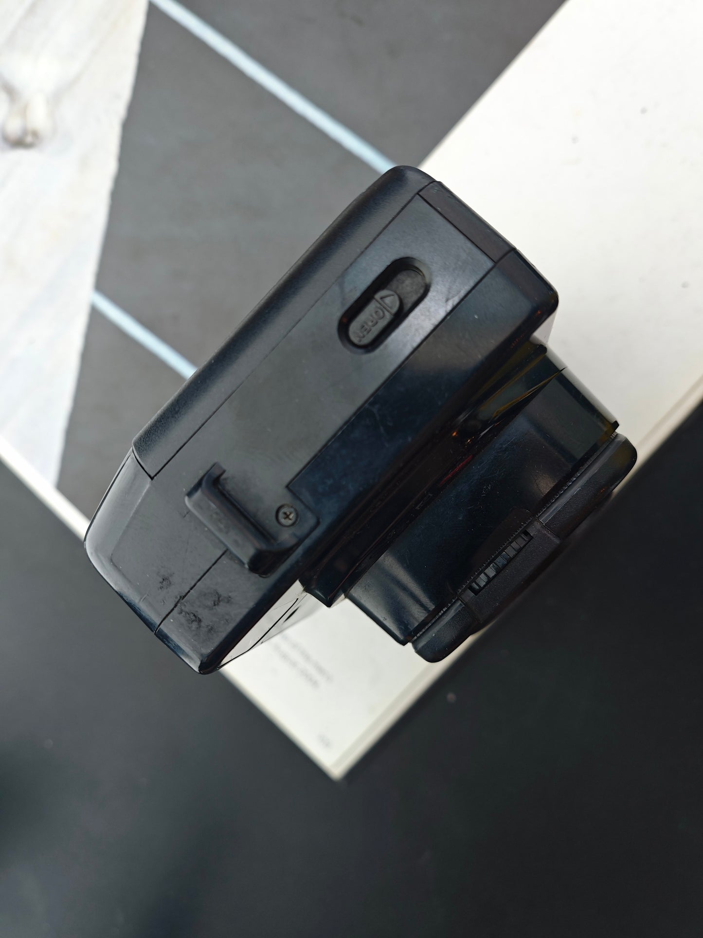 Canon Autoboy TELE Quartz Date #1808097