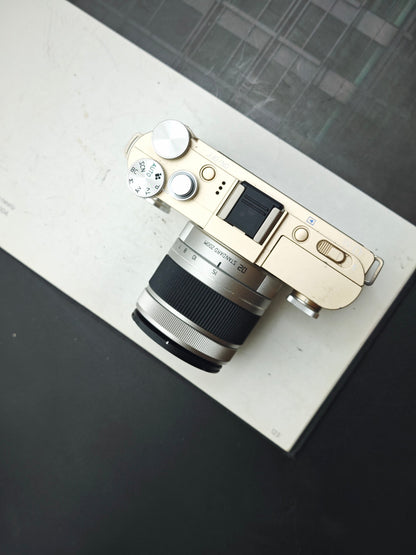 Used Pentax Q-S1 with SMC Pentax 5-15mm F2.8-4.5 Digital Camera