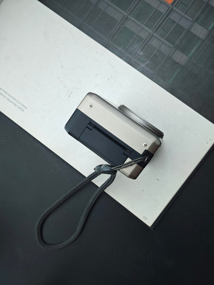 Used Contax T VS Digital Camera [No charger]