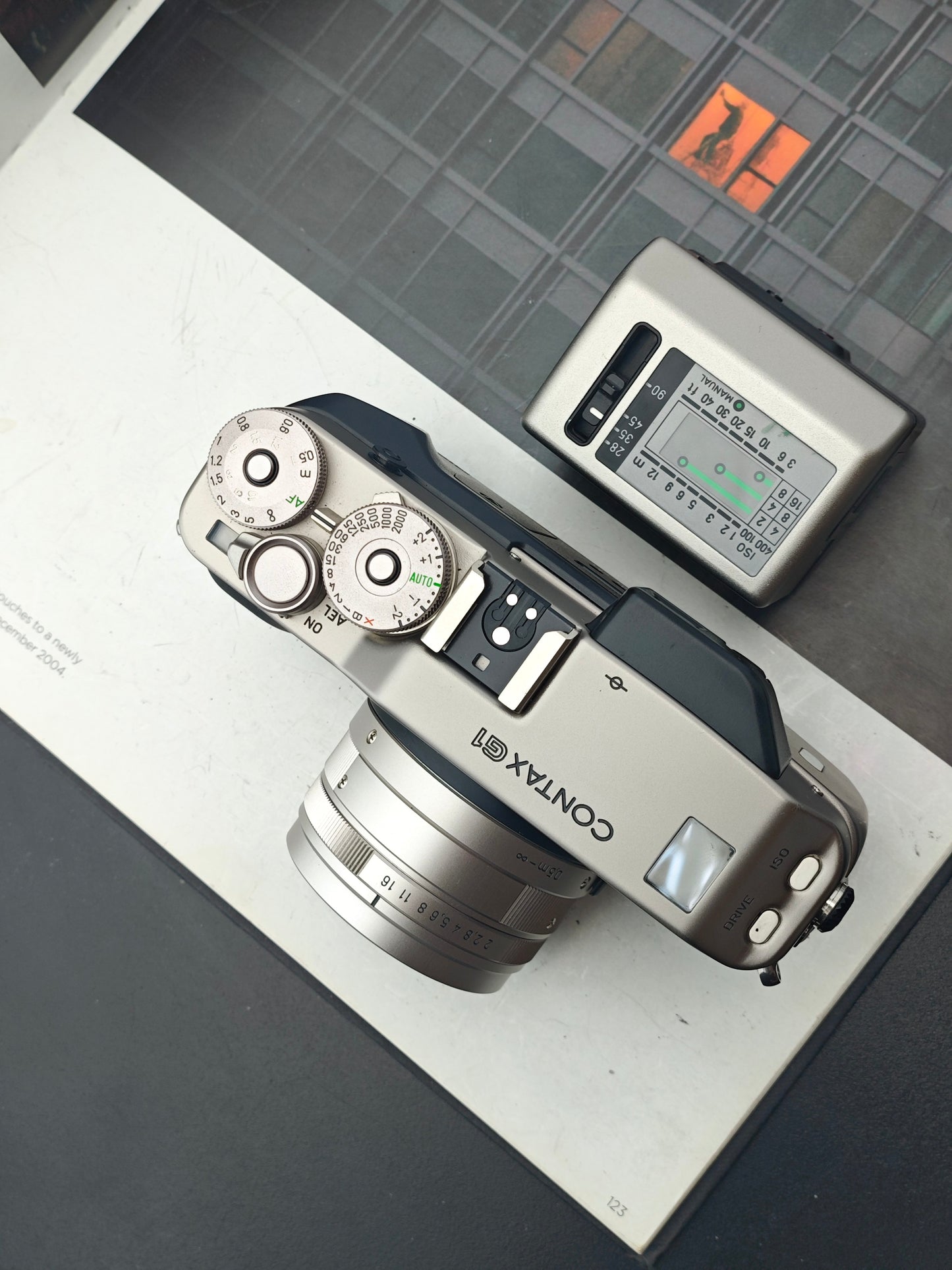 Contax G1 Green label with Carl Zeiss Planar 45mm F2 T*(+TLA200 flash)