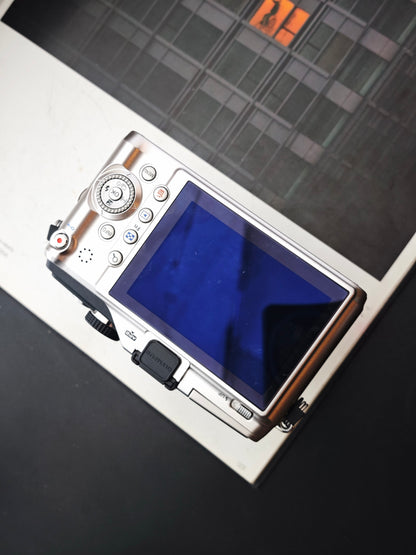 Used Olympus PEN E-PL2 with Olympus m.Zuiko Digital 14-42mm F3.5-5.6 Digital Camera