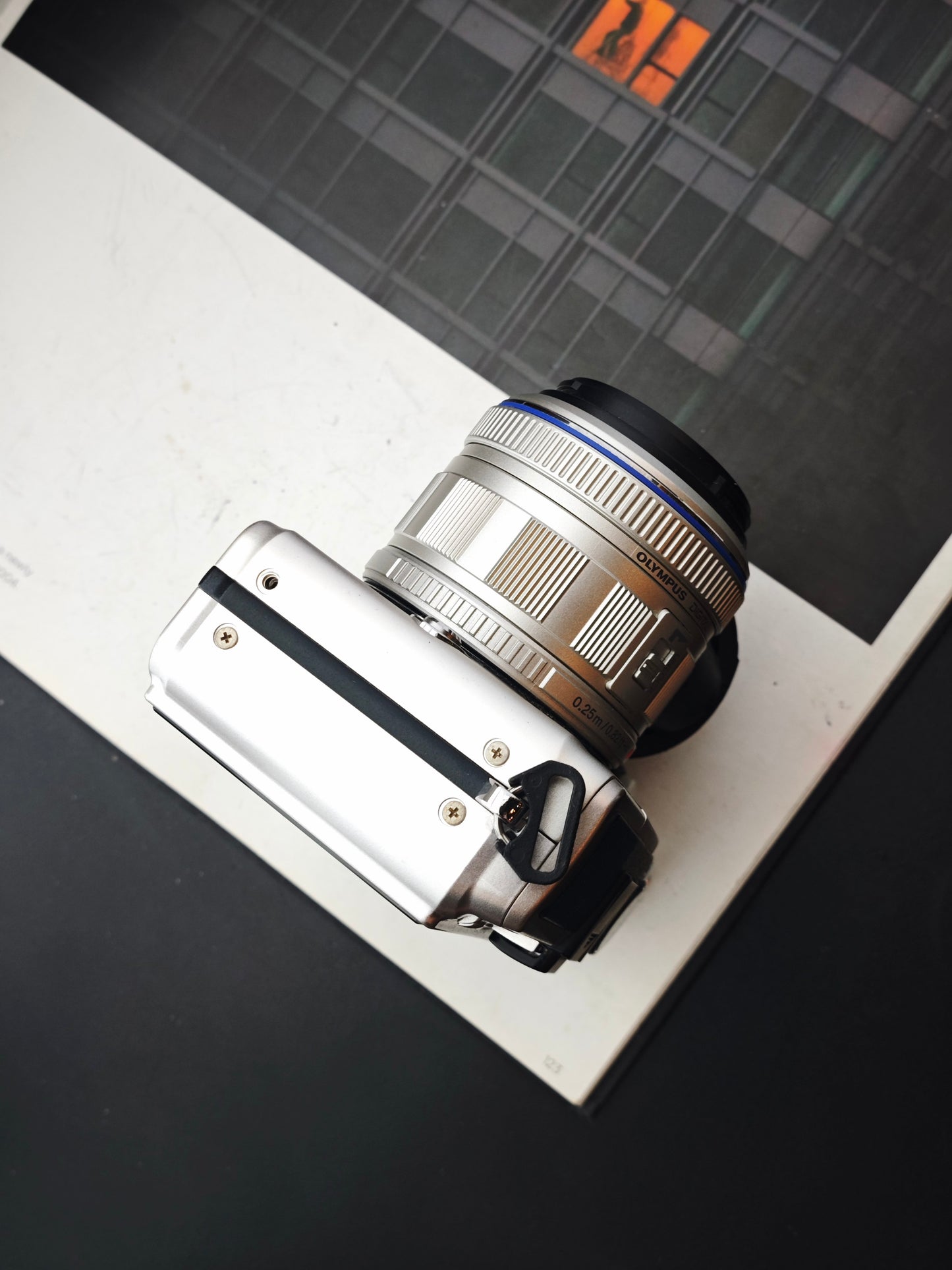 Used Olympus PEN E-PL2 with Olympus m.Zuiko Digital 14-42mm F3.5-5.6 Digital Camera