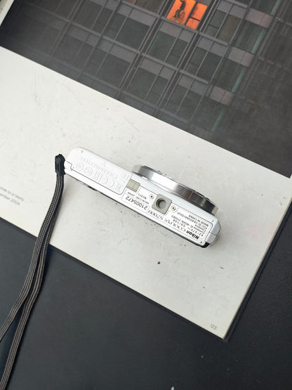 Used Nikon Coolpix S7000 white Digital Camera #21005472 [No charger]