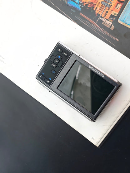 Used Olympus FE-47 Digital Camera