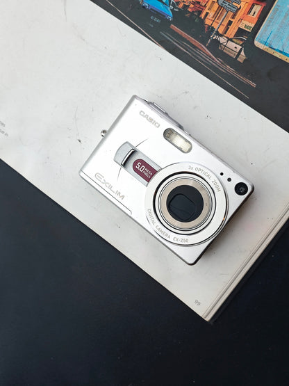Used Casio EXILIM EX-Z50 Digital Camera